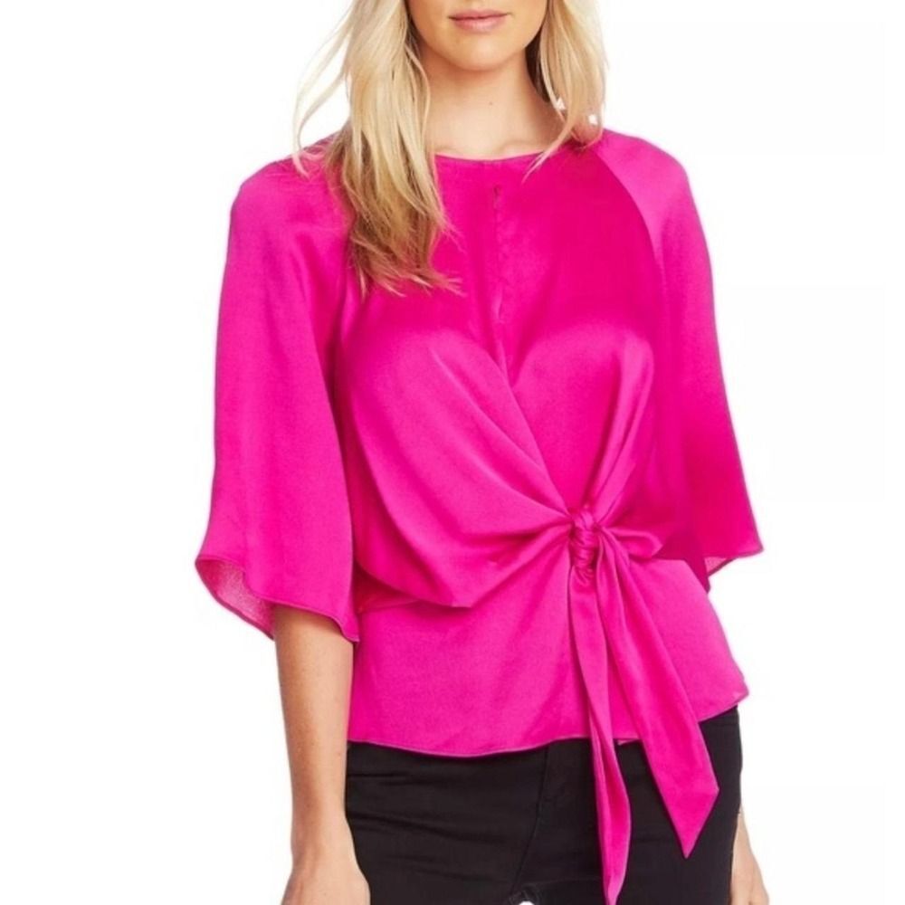 Vince Camuto Keyhole Blouse in Hot Pink Size M